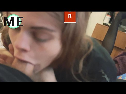 ❤️ Грлени курац, поцепане најлонке и поцепане штикле лепо је упознати Супер секс код нас